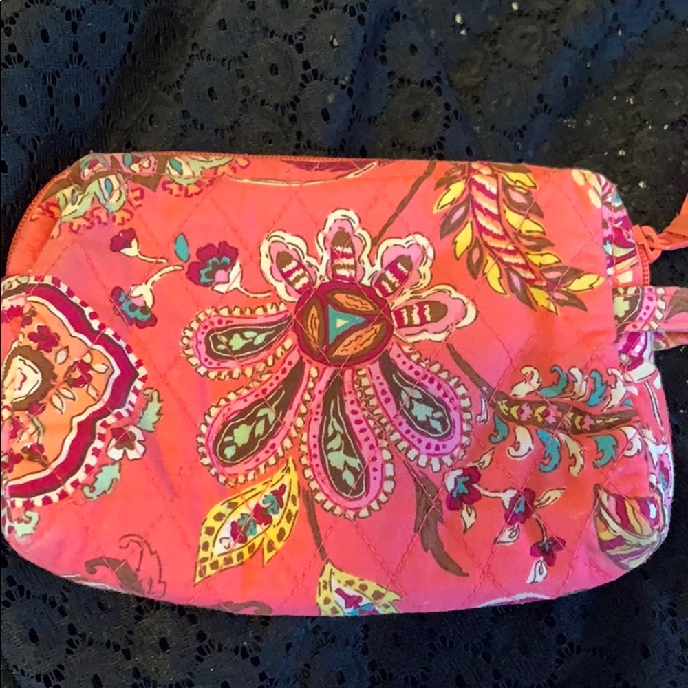 Pink Vera Bradley small makeup bag - Picture 2 of 3